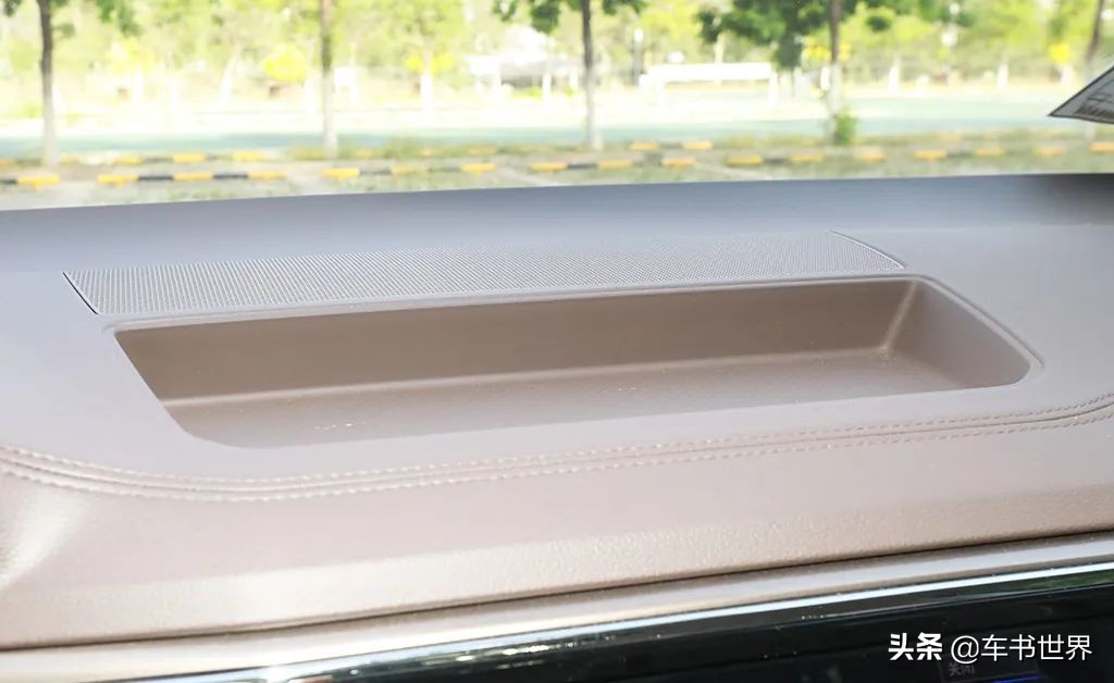 威然和夏朗比较选哪个更好,大众夏朗2017款怎么样