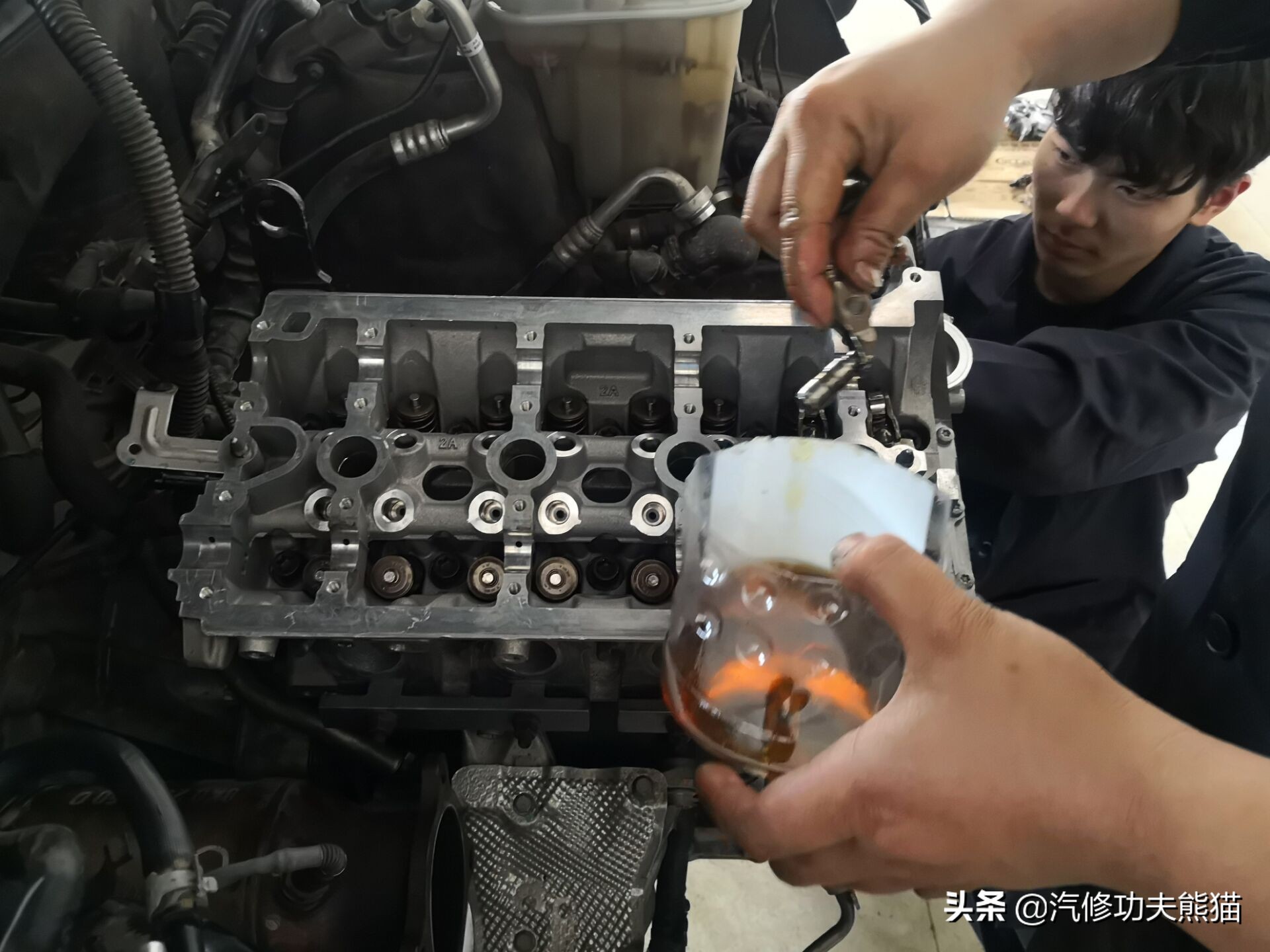 2013奥迪a4l烧机油怎么解决,奥迪a4l哪一款开始烧机油不严重