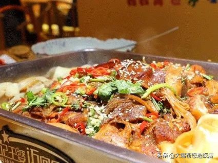 吃在中国的美味,中国美食大锅炖鱼