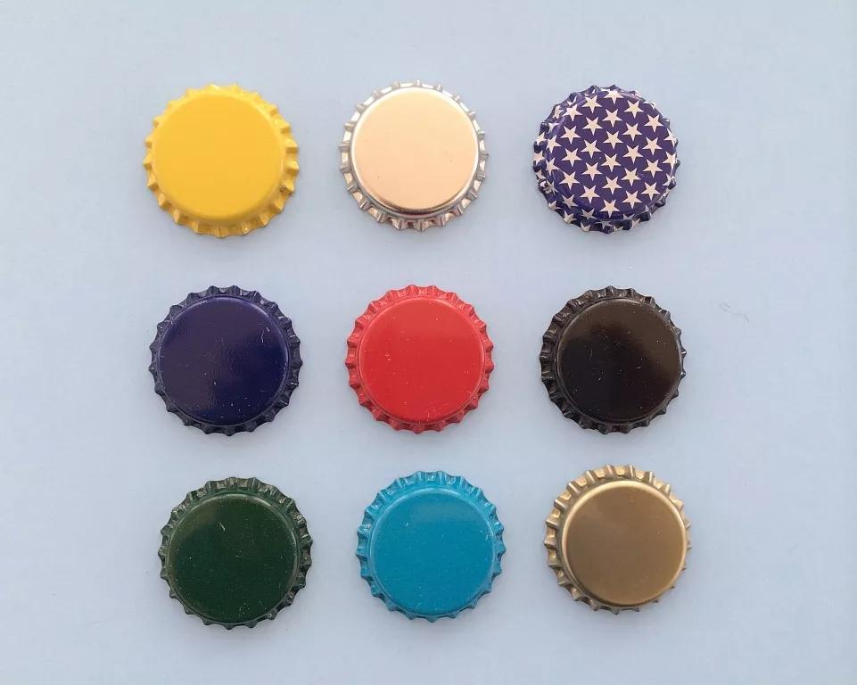 用啤酒的瓶盖怎么做成玩具,六个瓶盖可以做什么手工玩具