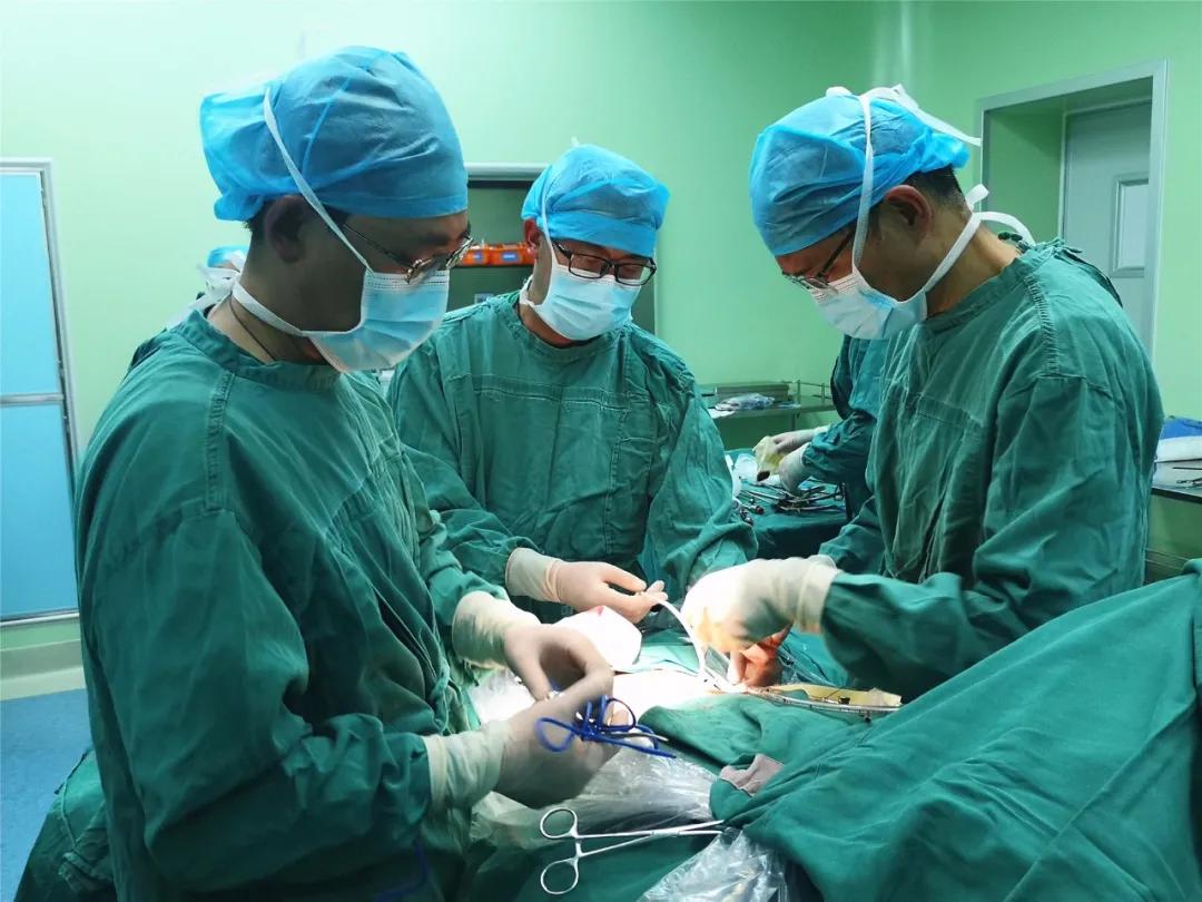 腹腔镜下肝左叶切除术顺利完成,腹腔镜下肝切除适应症