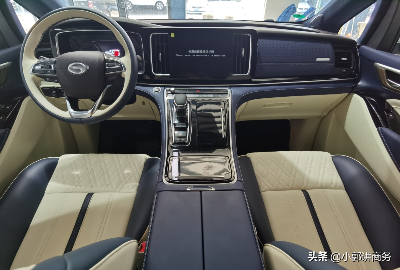 21年传祺m8高顶极夜之光定制版,21款广汽传祺m8豪华版二手车