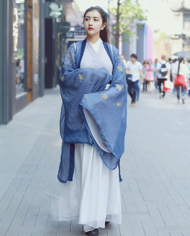 为什么男生穿汉服的这么少,为什么穿汉服的人这么多