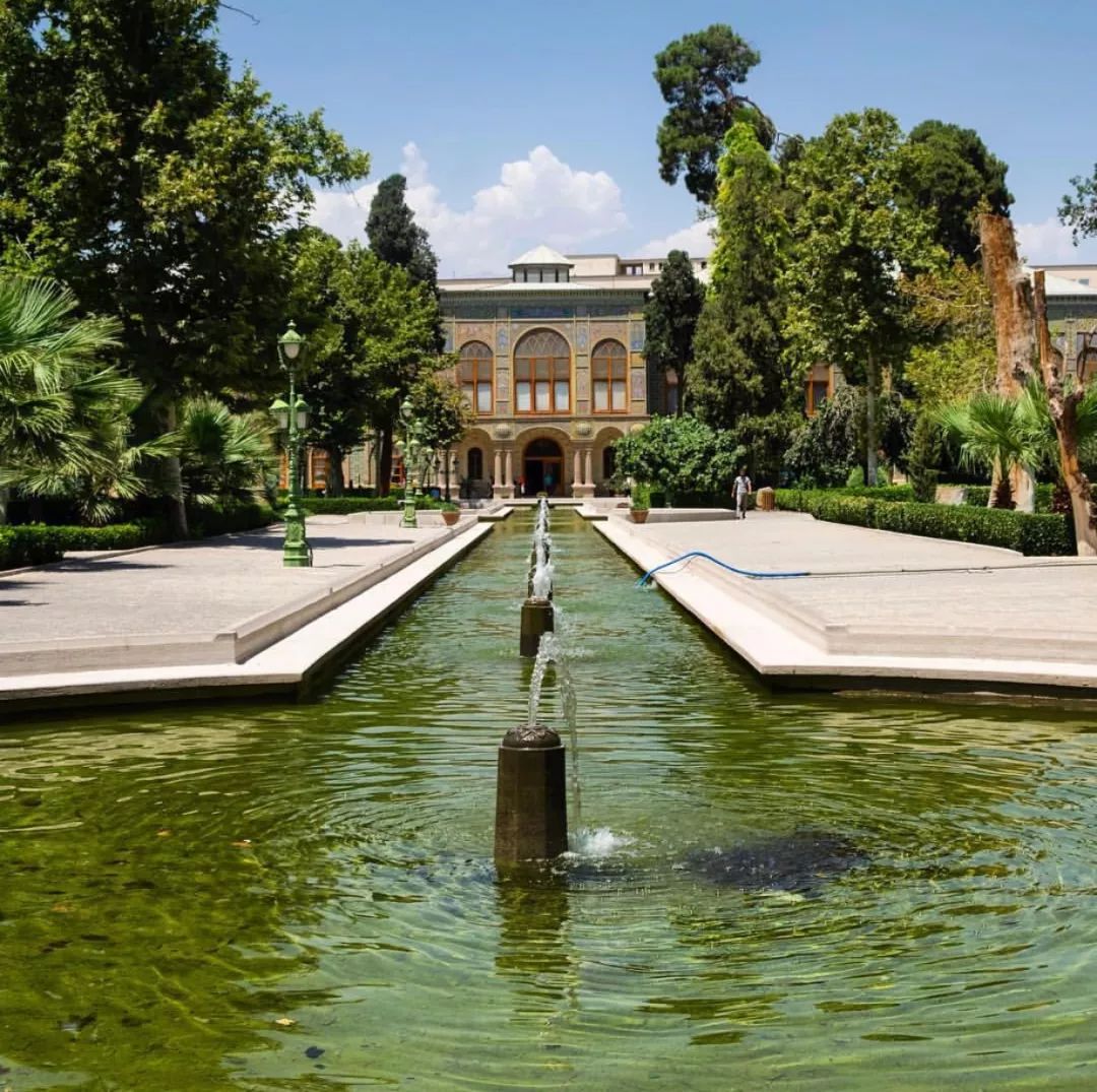 说出三个对中国免签的国家,唯一一个只对中国免签的国家