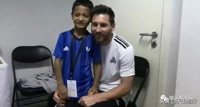 新疆小伙足球,新疆民间足球小伙