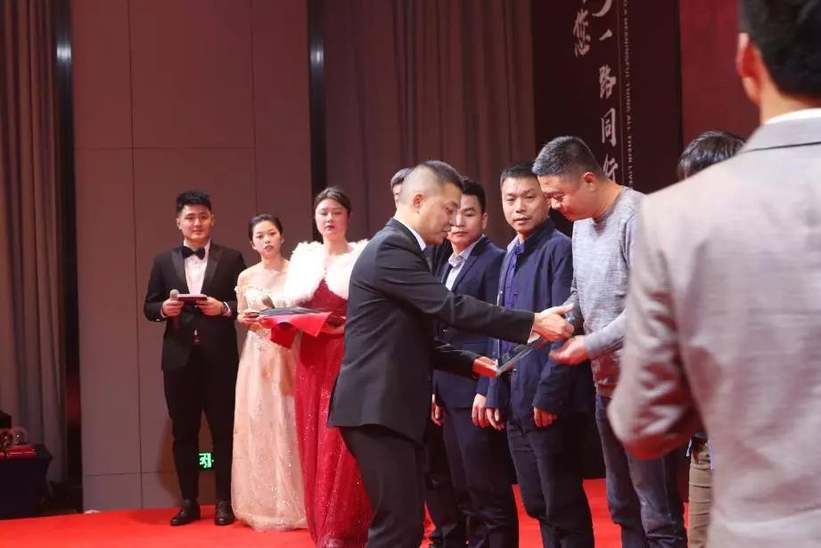 鐭ュ悓閬撳悎鏁欒偛瑙嗛鍓緫,蹇楀悓閬撳悎