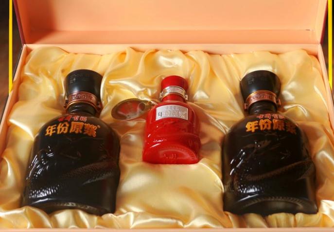 清香型和浓香型白酒哪个性价比高,中低端白酒哪个比较好喝