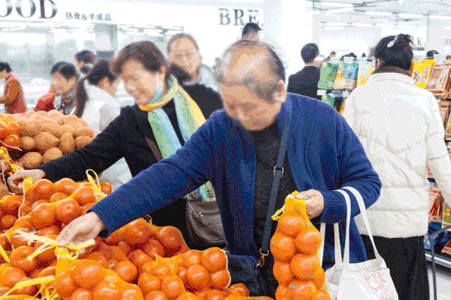 郑州超级鲜生春节不打烊,集“五福”领百万豪礼