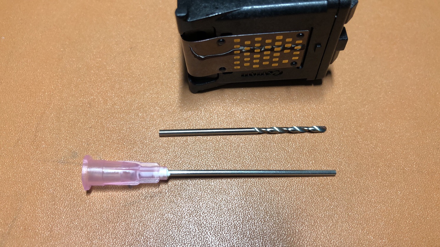 打印机彩色墨盒喷头漏墨,喷墨打印机外置墨盒断墨怎么处理