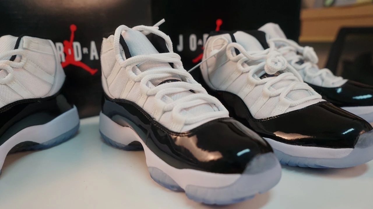 耐克aj11黑红,耐克aj11开箱