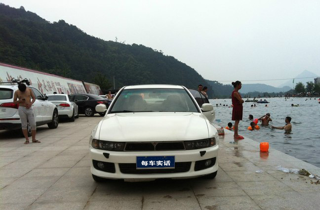 三菱戈蓝哪一款最帅,三菱戈蓝老款鲨鱼头红色