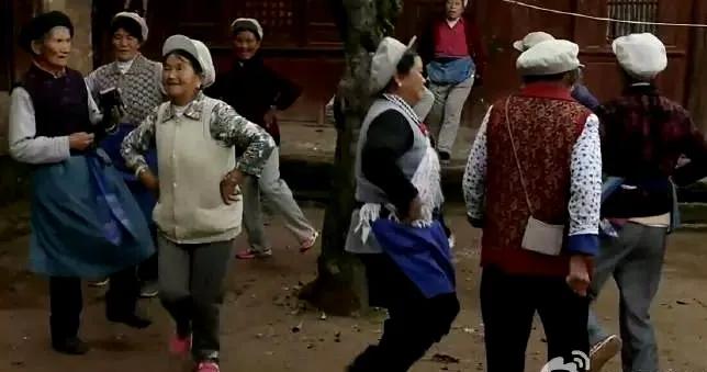 2015年9月9我上了剑川石宝山金顶寺