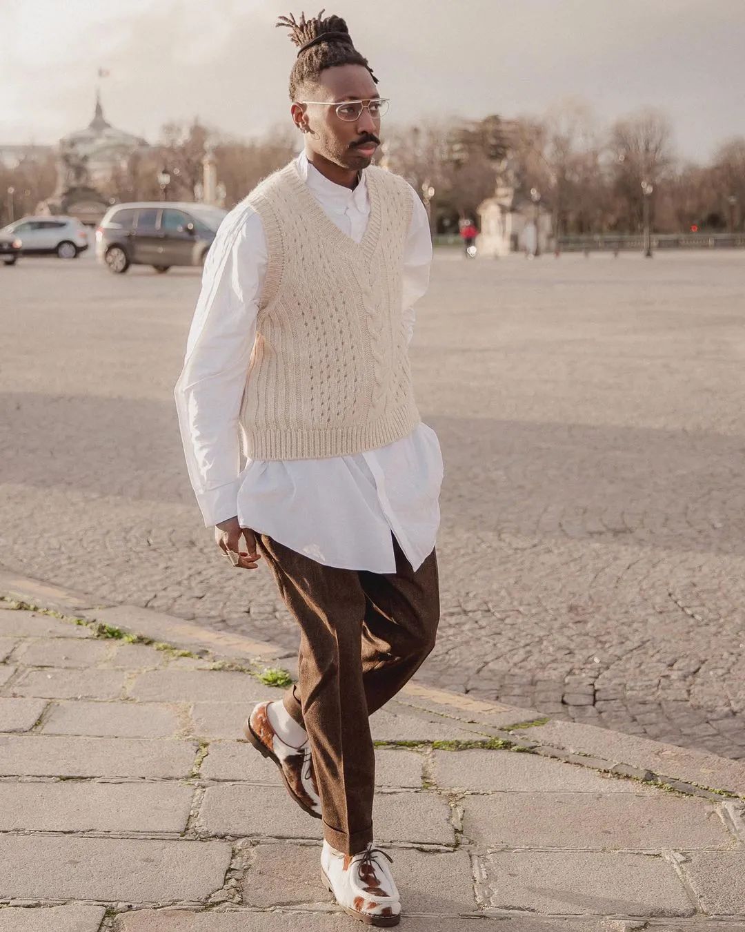 有买鞋焦虑的人看看它，让你的脚趾头也能穿上「极简」和「先锋」