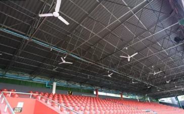 风景美如画，硬件豆腐渣。中国男足无惧小伎俩