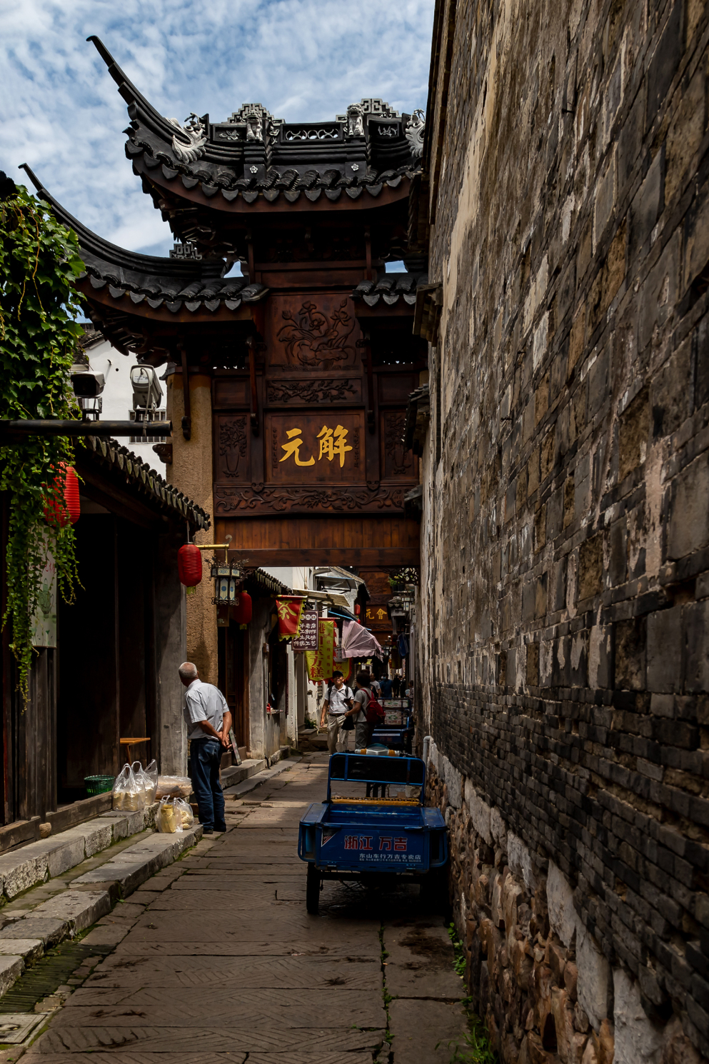 姑苏人都不知道的轻徒步道,穿越万亩茶园,将苍茫的太湖尽收眼底