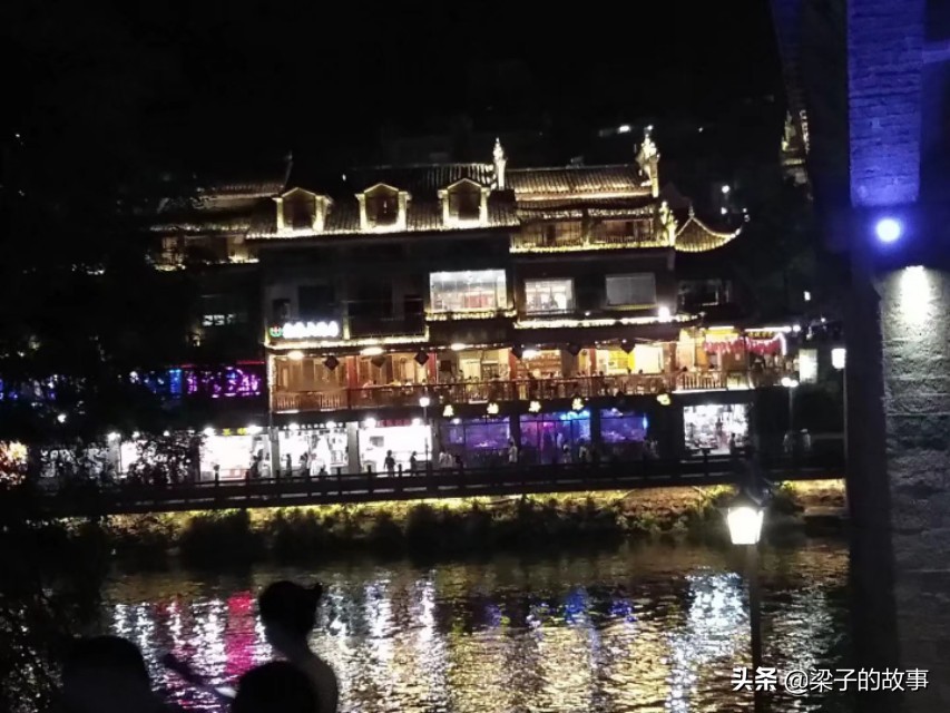 湘西明珠凤凰古城位于哪个省,湖南省湘西市凤凰古城