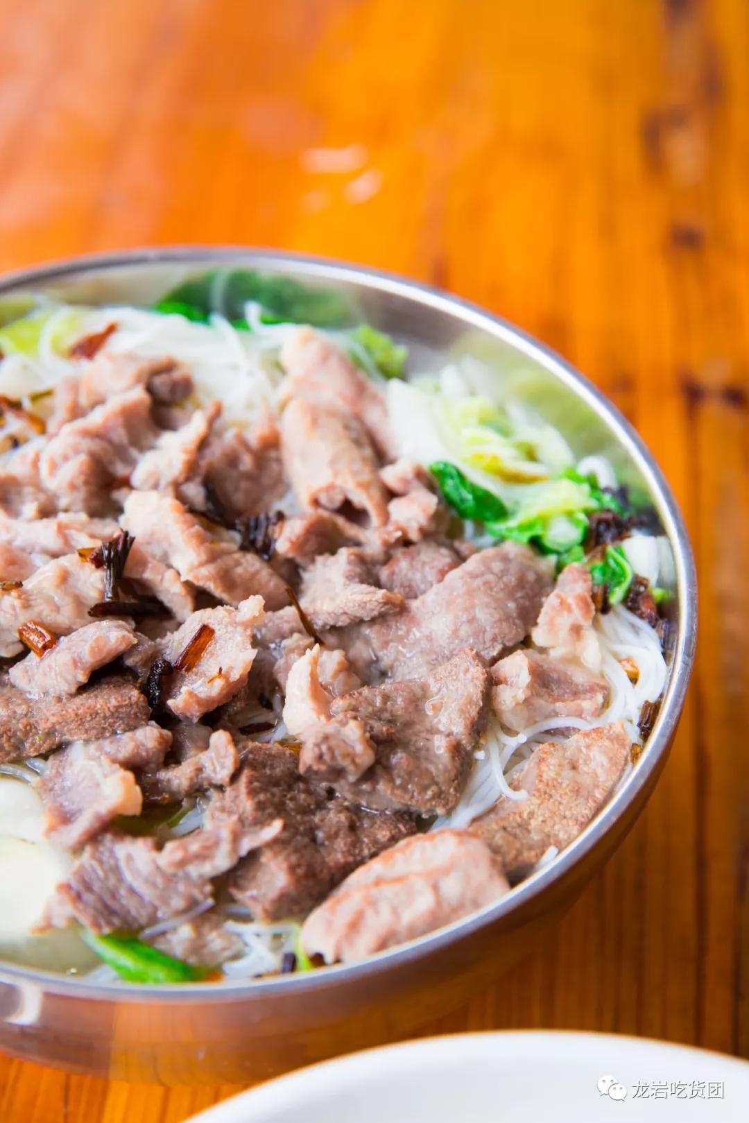 走吧，去龙门镇，吃上一整天