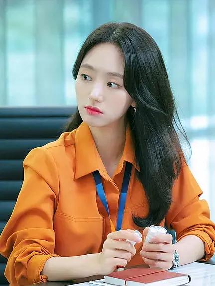 runon韩剧女主穿搭,韩剧迷雾女主穿搭