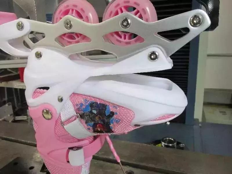 六一快到了给宝贝的衣服准备好了,儿童玩的什么轮滑鞋比较好