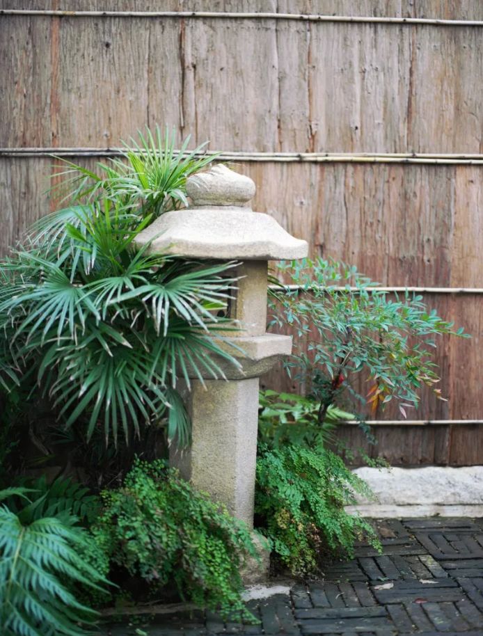 庭院景观石意境,庭院别致的石景