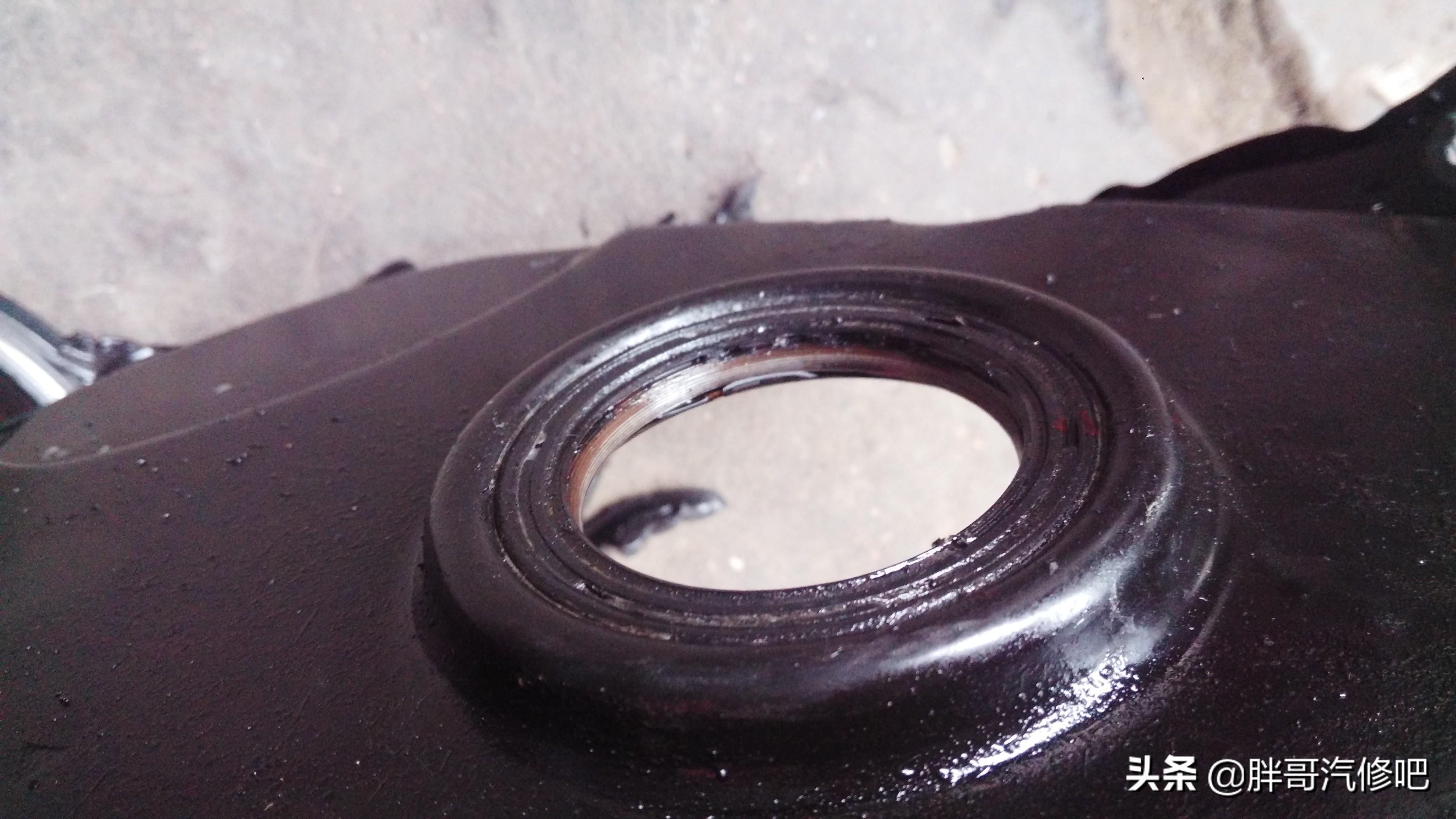 新迈腾会漏油烧机油吗,迈腾发动机漏油视频