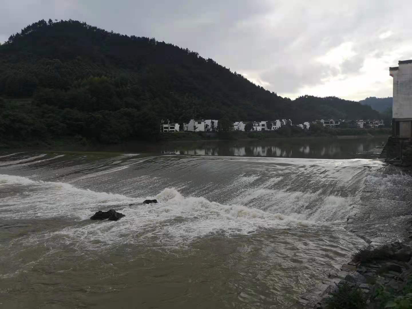 徽州之源探寻绩溪历史文化魅力,绩溪和屯溪