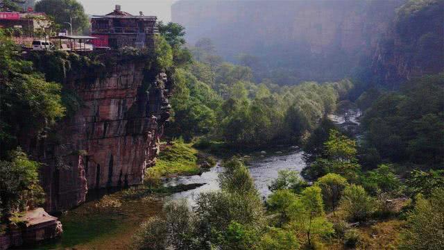 山西的大山里发现一个村庄,山西发现一悬崖村落