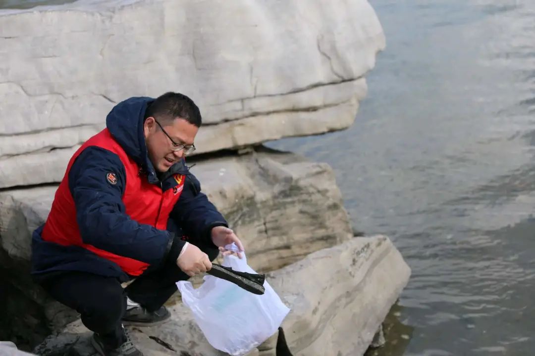 守护“威海蓝”「东方福爱心联盟」在行动