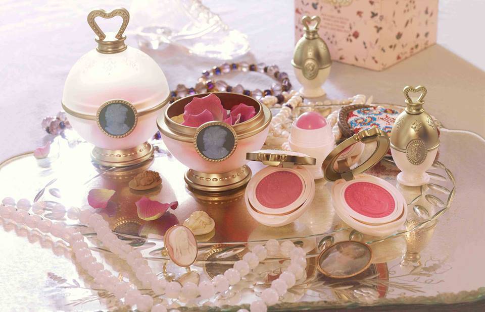 法国女人说：毫不费力的妆容，背后却是极致的努力