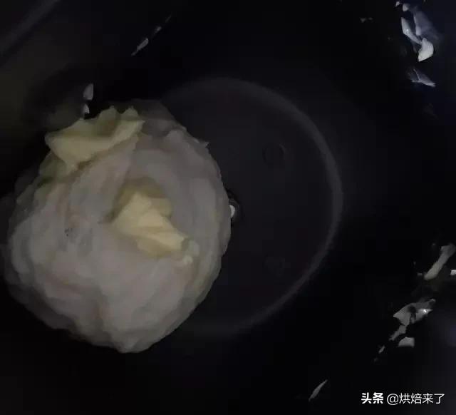 在家就能做松软的北海道牛奶吐司,北海道吐司奶香浓郁柔软拉丝