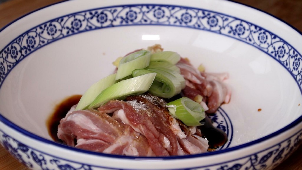 粉蒸肉放高压锅蒸好还是放蒸锅蒸,做粉蒸肉的粉用什么米炒