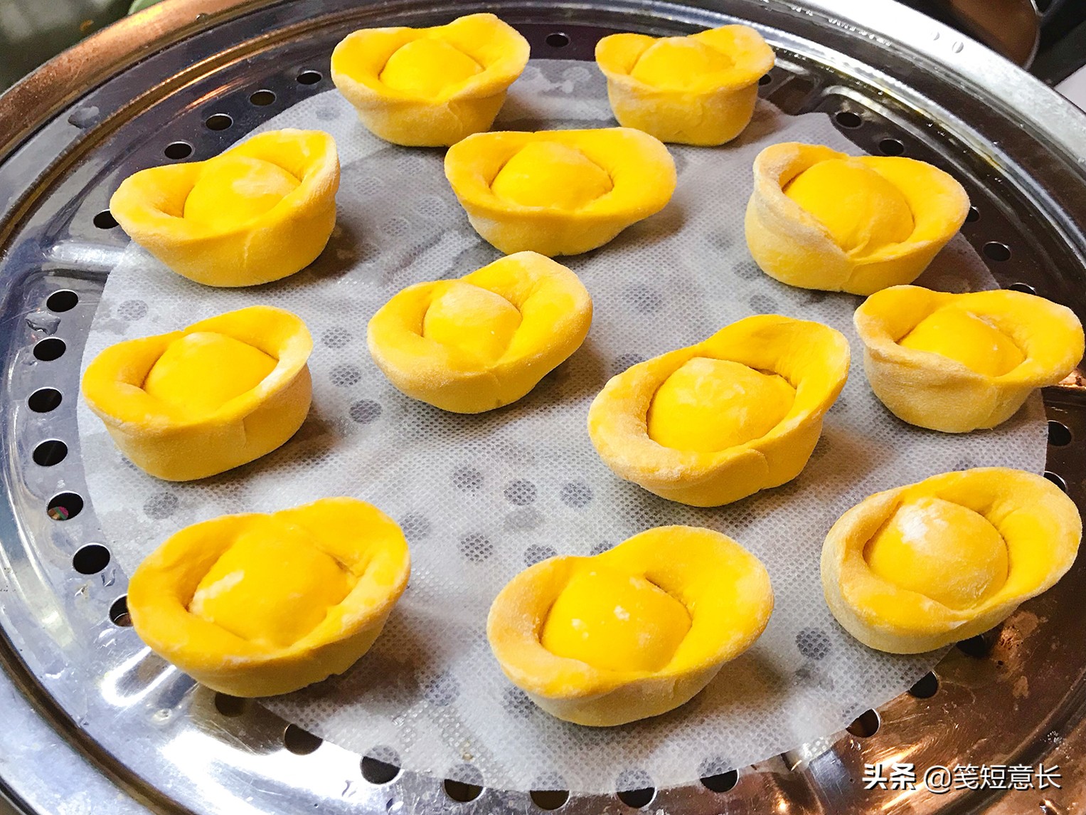 过年谁还吃馒头？土豪快来吃元宝！南瓜面粉，日进斗金，财源滚滚