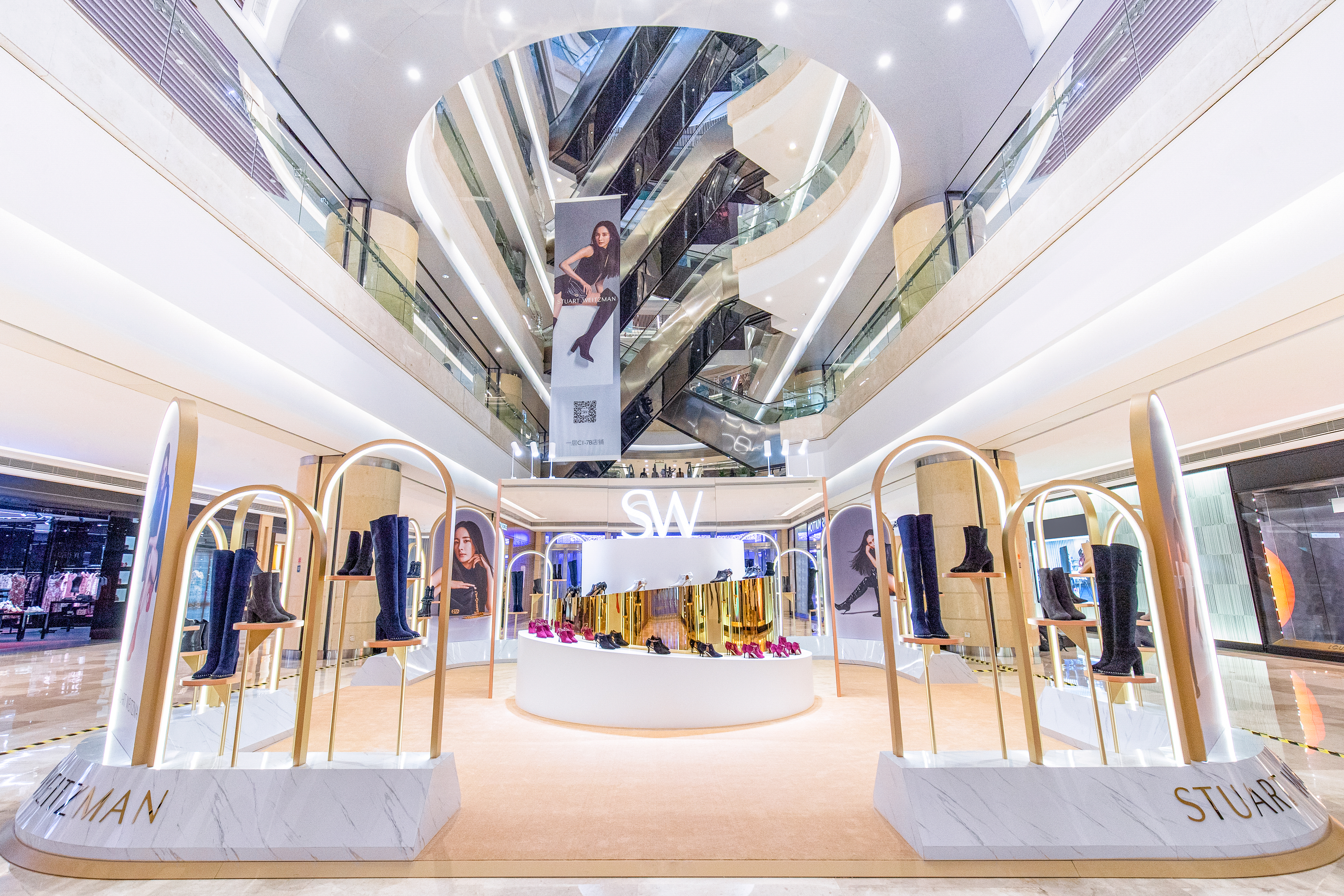 stuartweitzman中国官网,stuartweitzman店地址