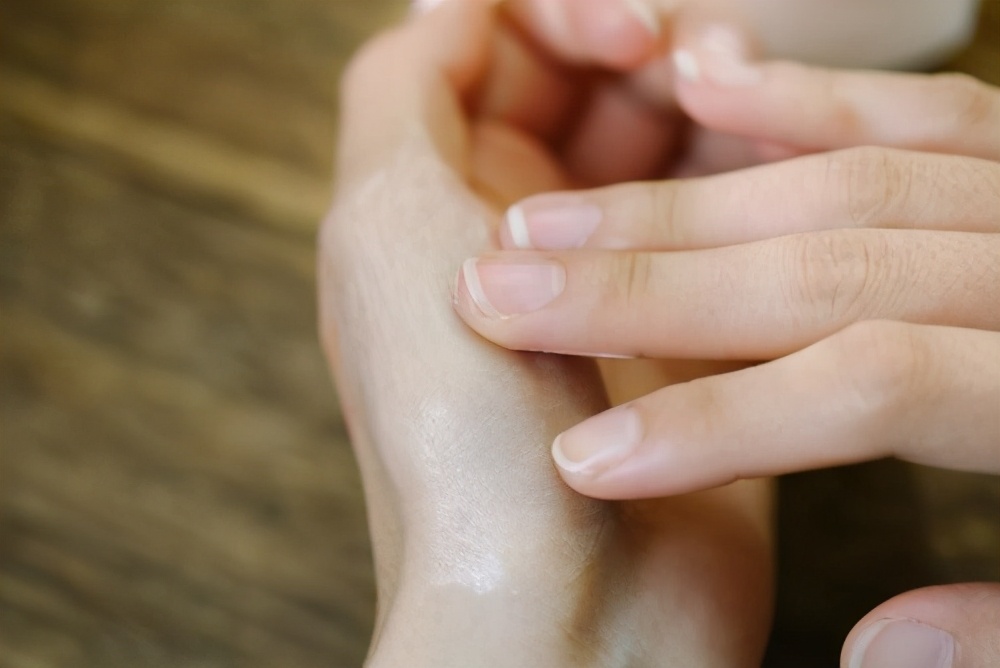 不到100元的保湿面霜,老牌面霜无任何添加剂的有哪几款