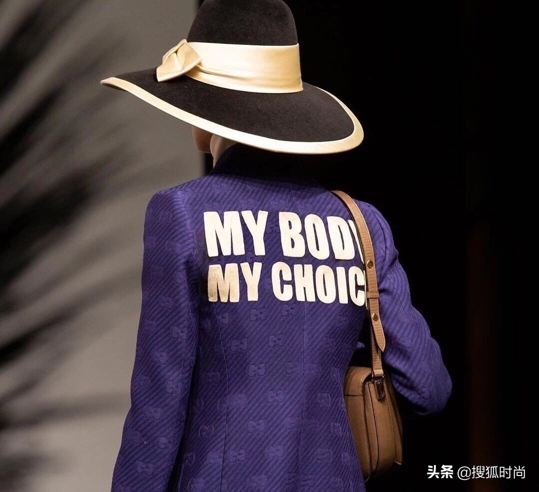 深度|维密启用变性人,巴塞泳池开放裸泳,无性别时代悄悄来临?