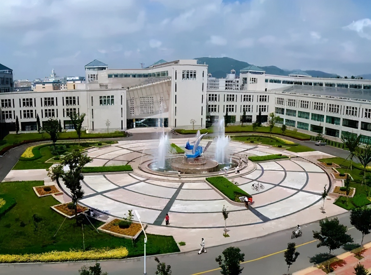 沿海大学海景房,盘点樱校的豪华海景房