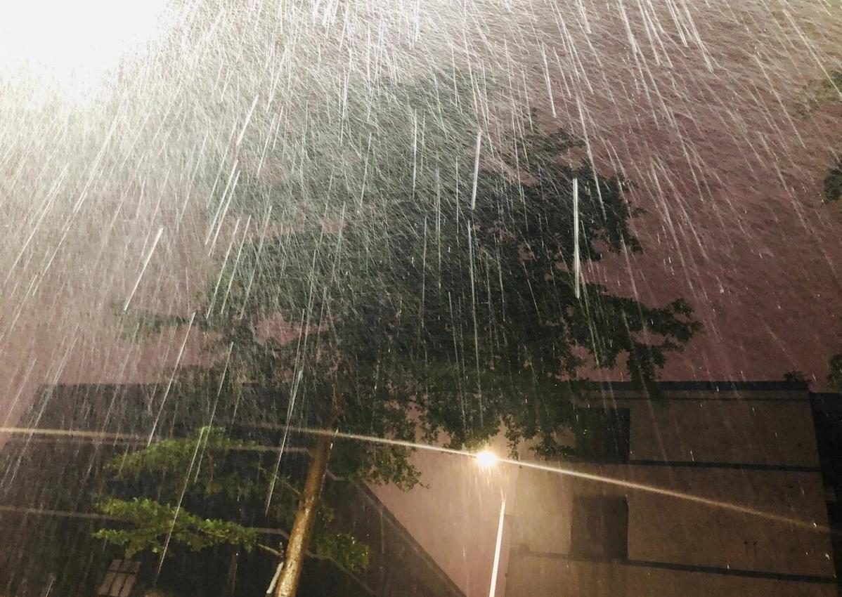 关节僵硬疼是湿气重的表现,关节湿气重是怎么回事