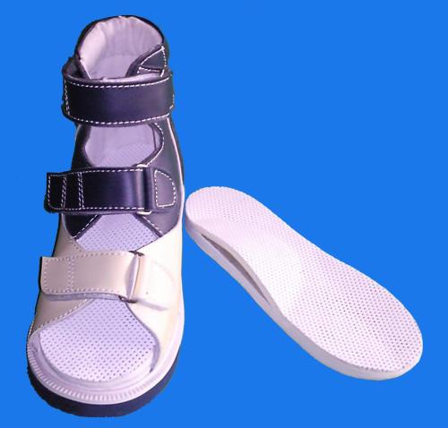 2岁小孩膝外翻怎么治,孩子有一点点足外翻怎么矫正