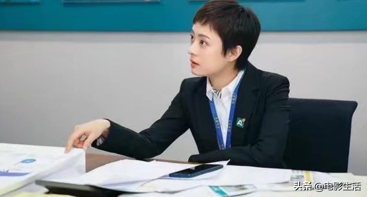 房似锦人设崩塌原因,房似锦为什么逃离原生家庭