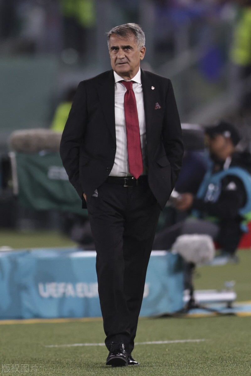 勒夫时装,欧洲杯教练帅照