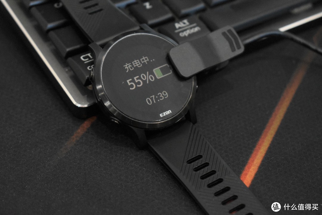 宜准r6跑步数据怎么与手机同步,宜准r6跑步手表表带