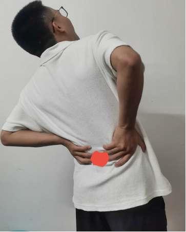 急性腰扭伤的正确睡姿,急性腰扭伤按哪个穴位图解