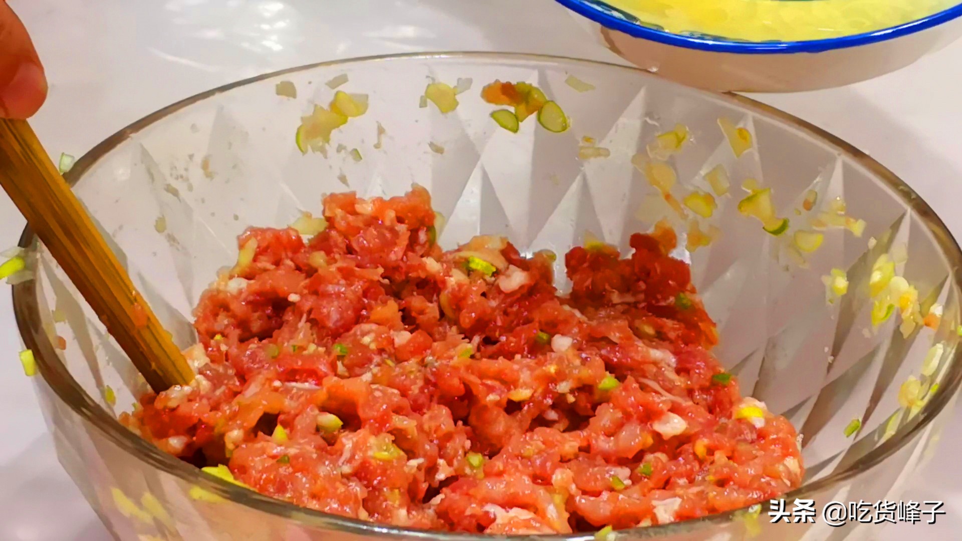 包饺子调馅料总是调不好,包萝卜馅的饺子怎么调馅