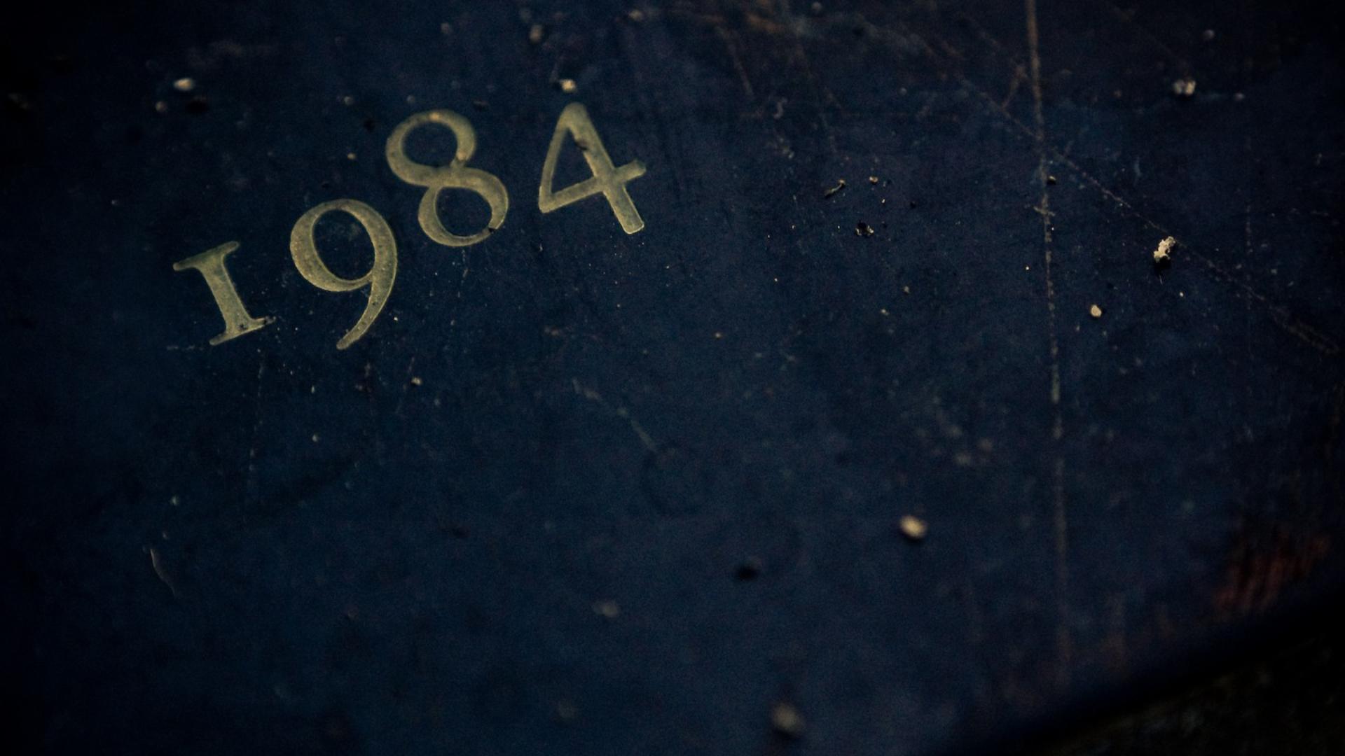 五彩斑斓静态桌面壁纸,1366*768高清电脑桌面汽车壁纸