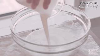 不用去韩国排队,也能吃到火爆的ins的LeBreakLab草莓蛋糕卷