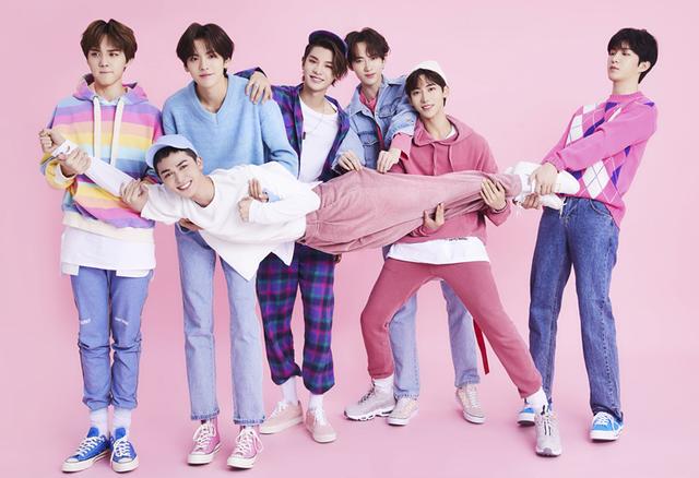 爱豆塌房不要紧，粉丝打脸最好笑，左林杰粉丝甩锅被郑人予被打脸