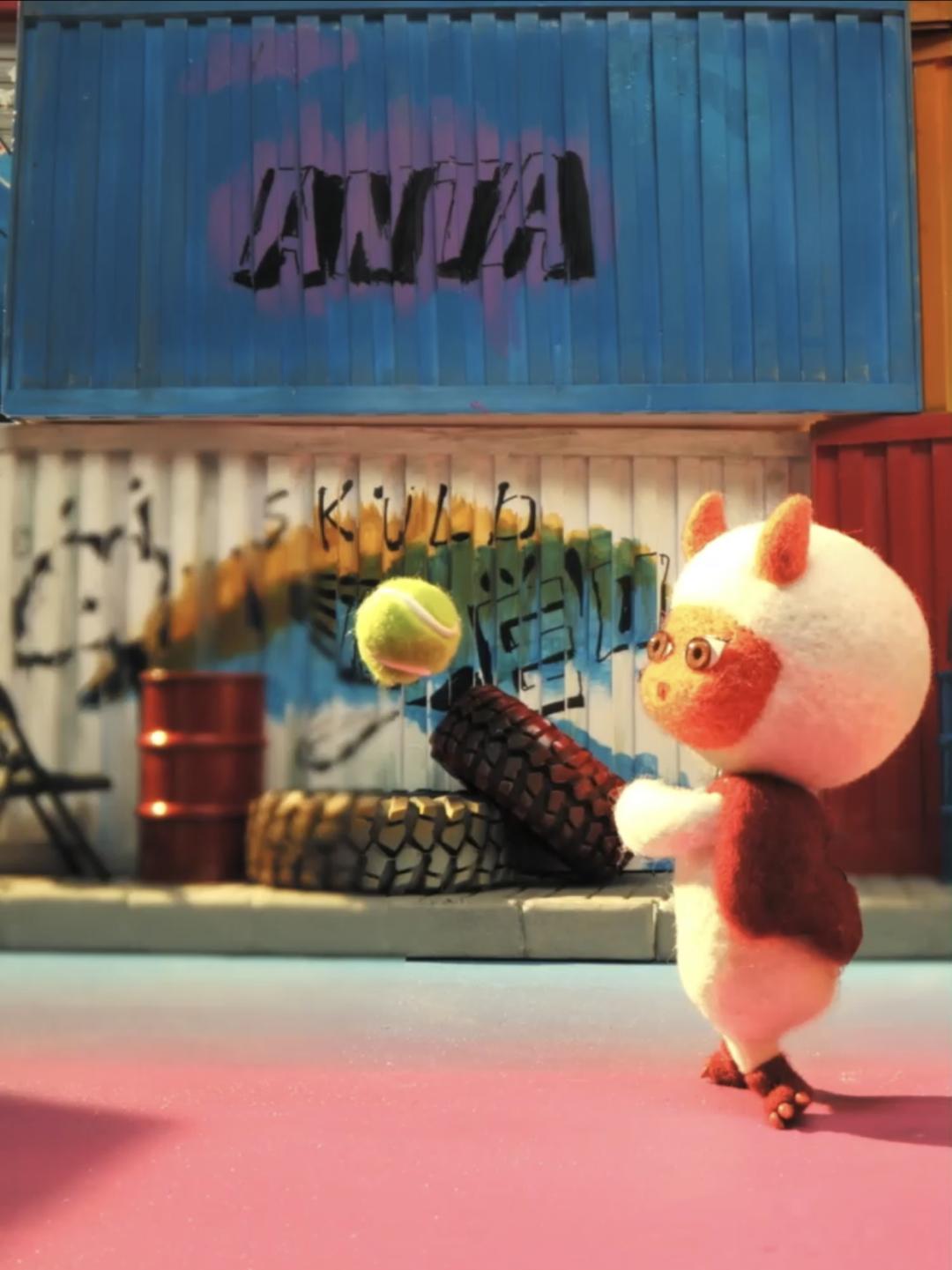 安踏争议广告,安踏广告不走寻常路