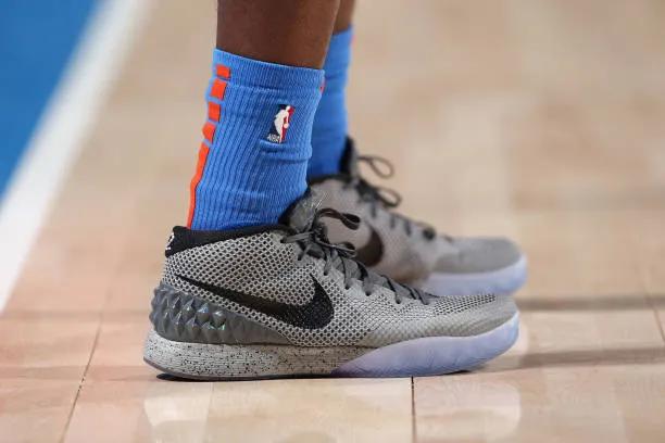 nba2019总决赛g5杜兰特上脚球鞋,nba球员上脚球鞋特雷杨2