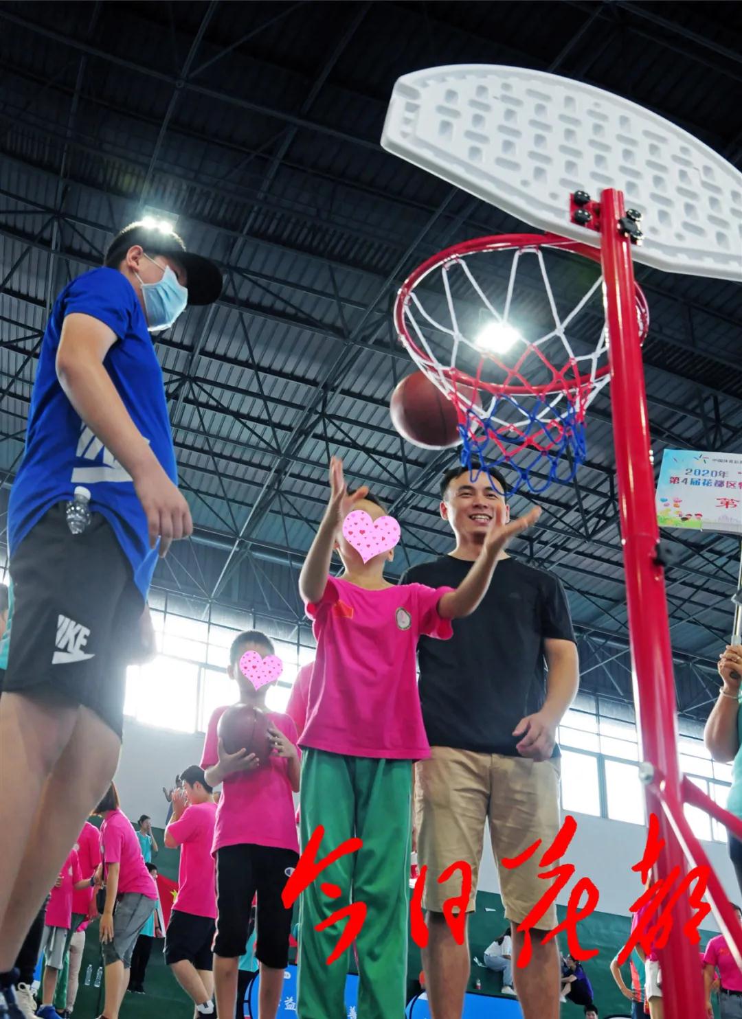 奔跑吧少年节目组让孩子散步,奔跑吧兄弟亲子活动