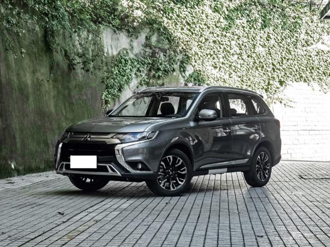 不想烂大街这三款冷门suv颜值在线,推荐最耐开的小型suv